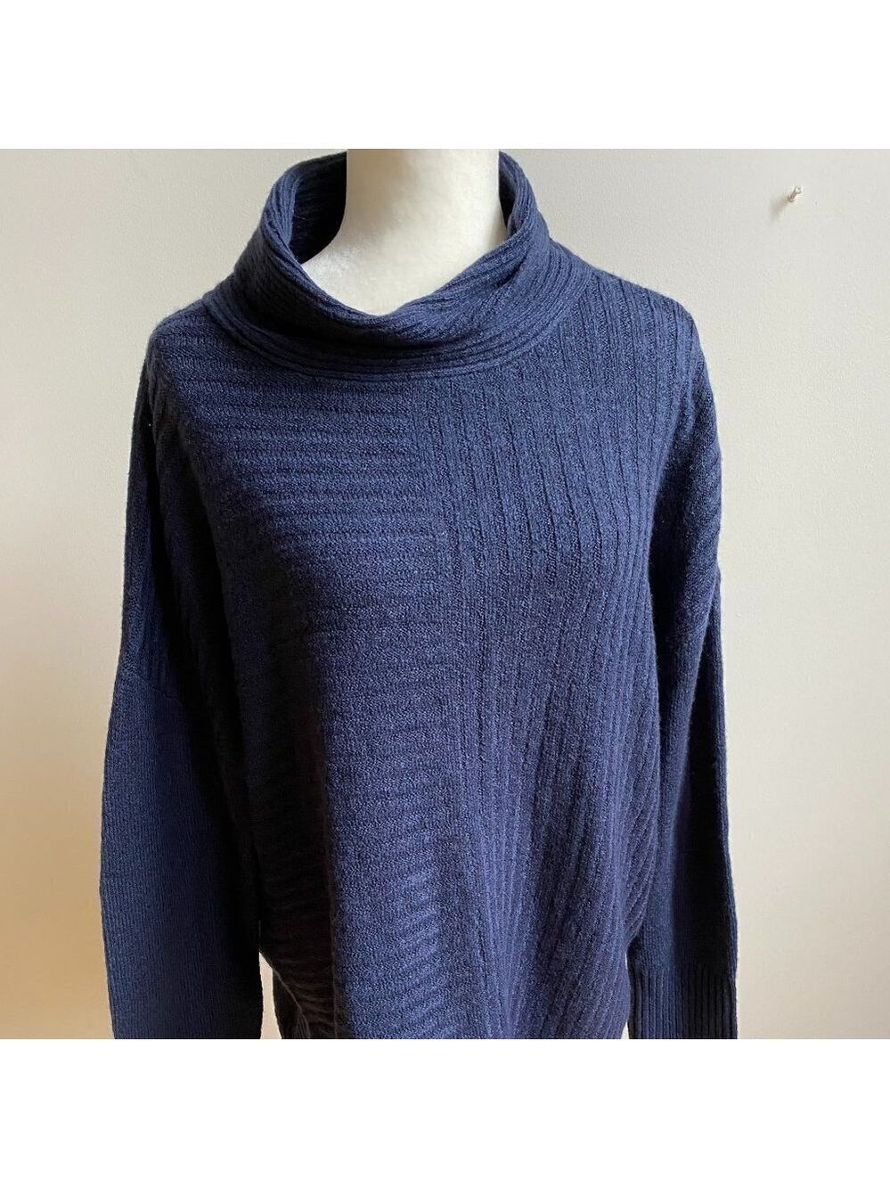 COMO Vintage Women BNWT Navy Blue Knit Sweater New Sz Large Turtleneck